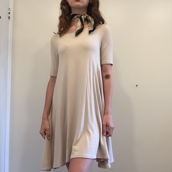 F21 flowy t-shirt dress - Picture 2 of 6